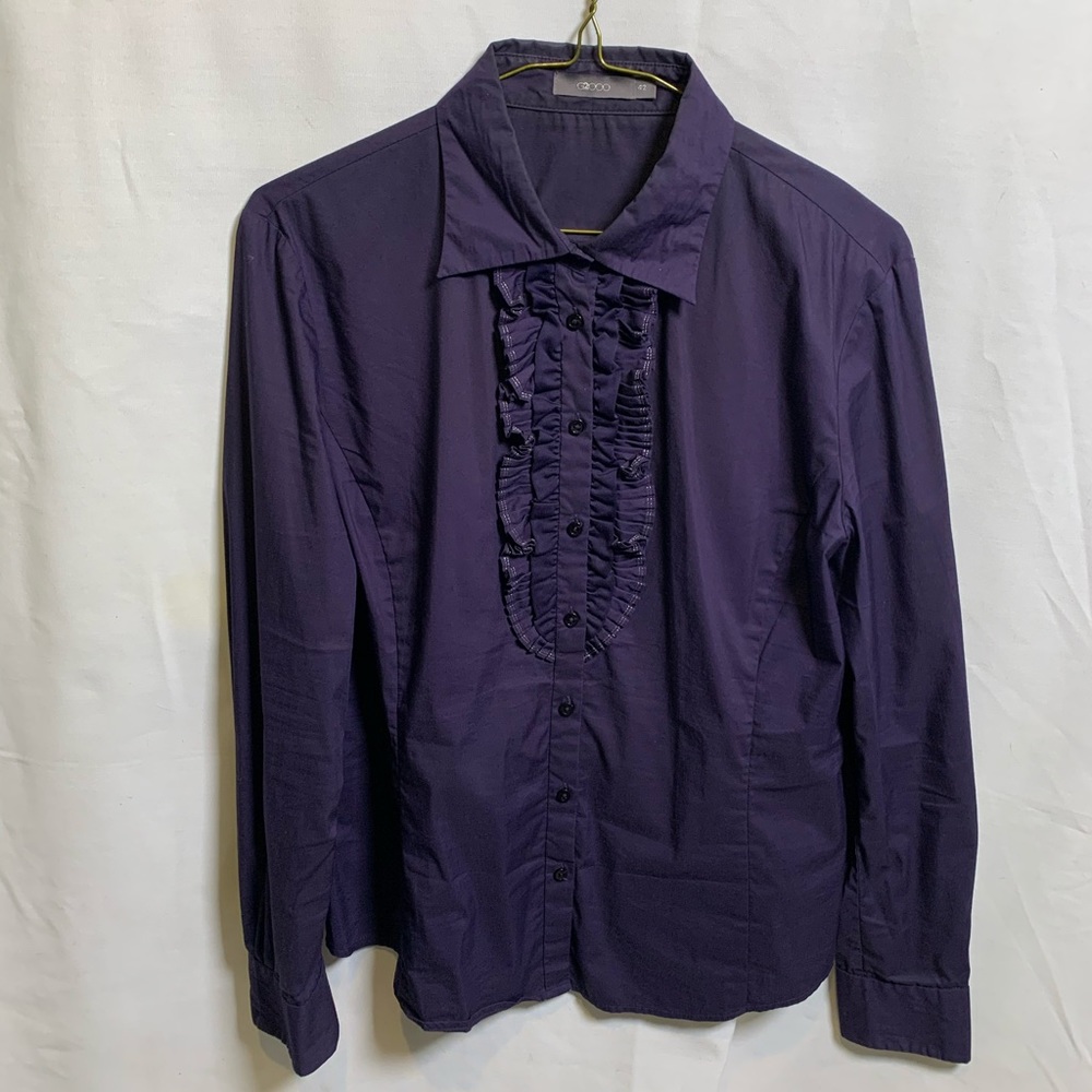 Long sleeves button-down shirt in purple